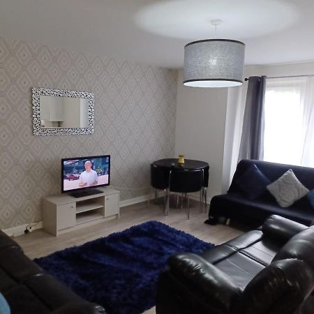 Bellway Commonwealth Apartment, Only Ages Over 23 Glasgow Luaran gambar